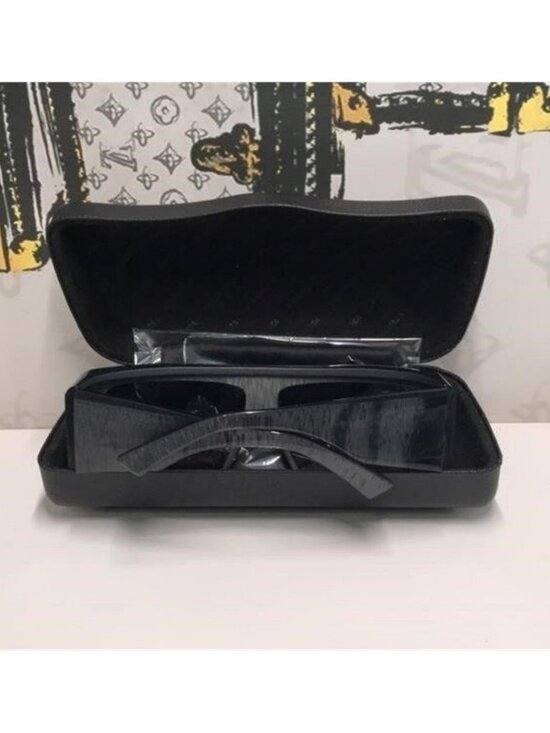 New Authentic Balenciaga BB0002S 003 Grey/Silver Mirror Shield Sunglasses main image 3